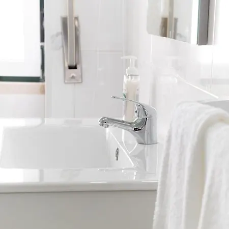 Rodrigues Family House 73